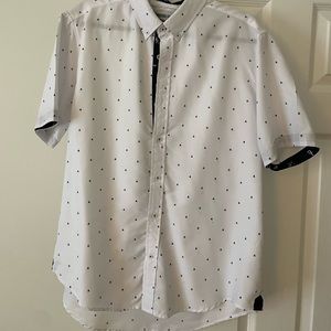 International Report button down